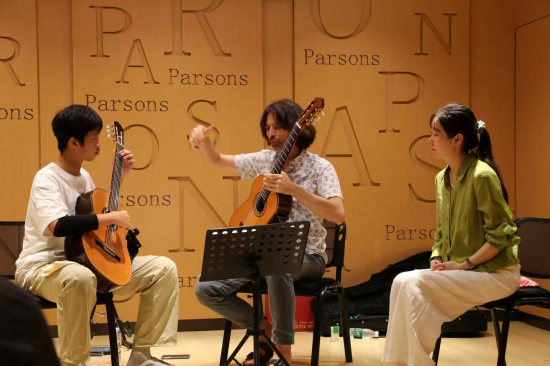 Pavlovits_David_Sanghai2