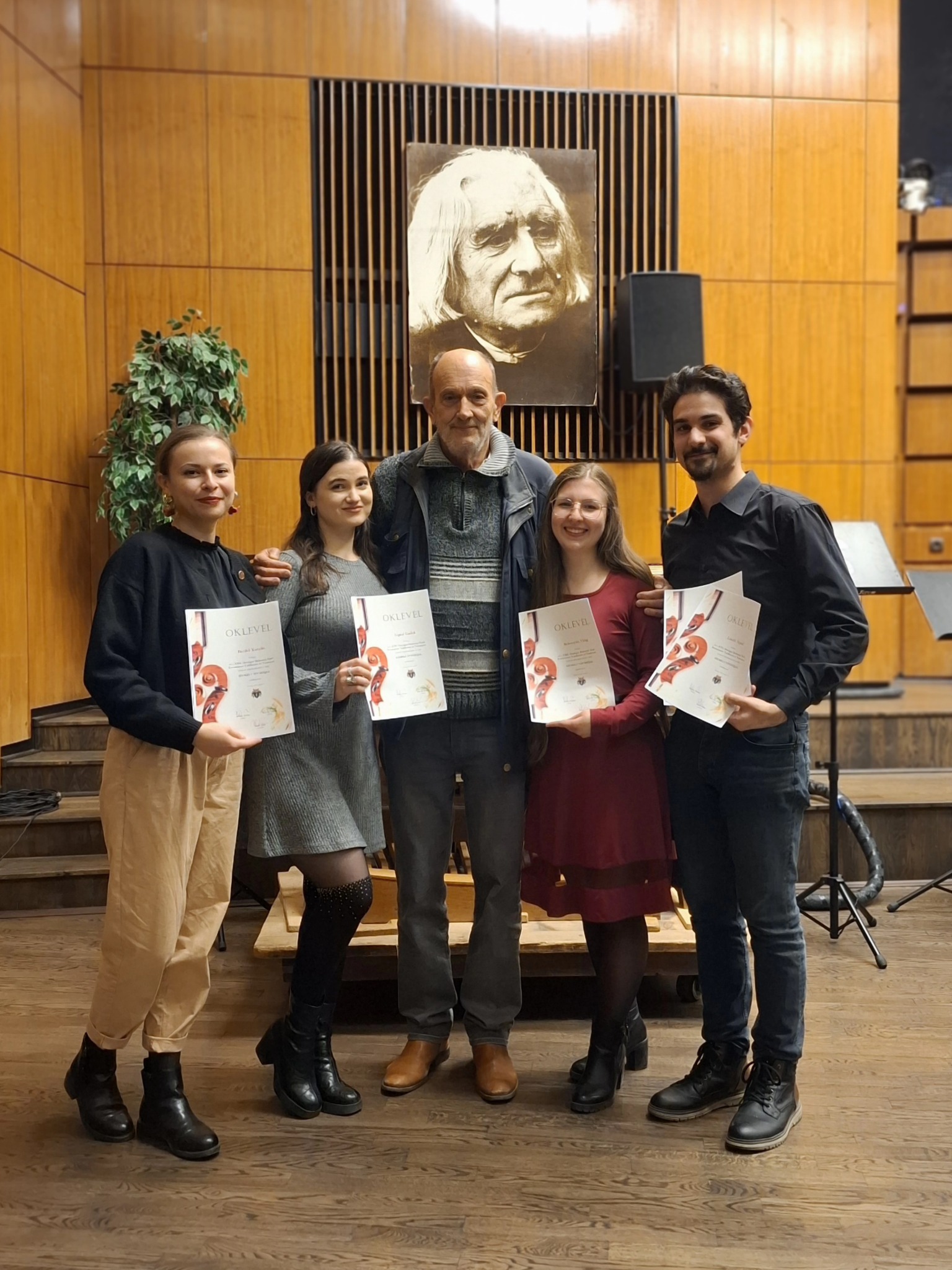 649268539_1211998417587674_4200357359869785495_n